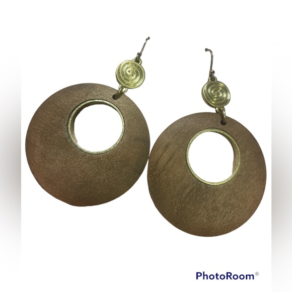 Lucky Brand Wood And Gold Tone 2 1/2” Hoop Earrings Brand New In Box  #11 - Picture 2 of 6